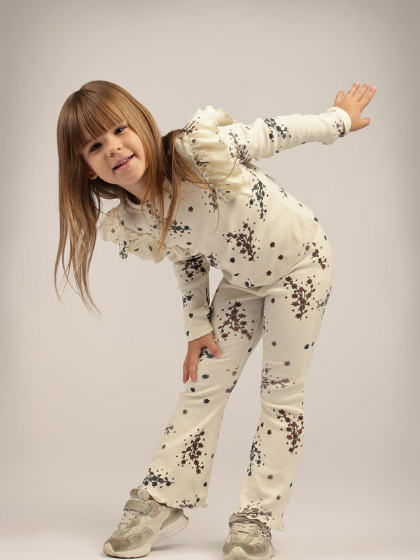 חליפת ריב עם מלמלה וטייץ מתרחב