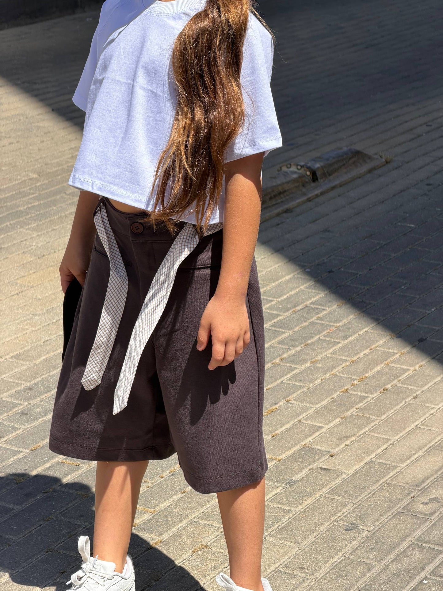 מכנס ברמודה בלון בשילוב עניבה לילדות
