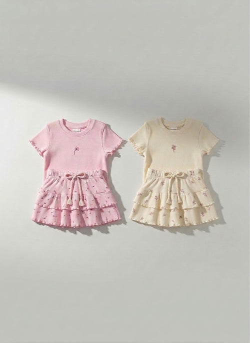 חליפה עם חצאית לילדות מבד ריב פרחונית