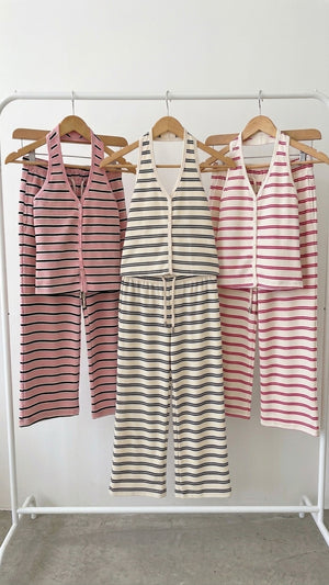 חליפת פסים לילדות