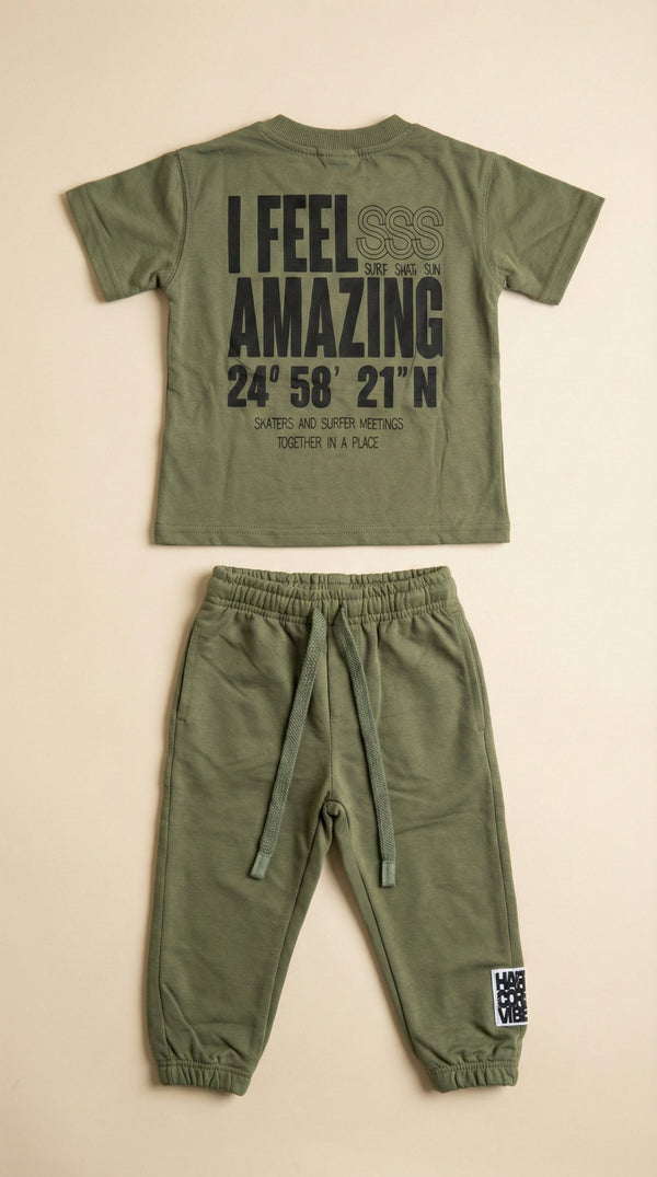 חליפה לילדים מבד טריקו וטרי דגם I FEEL AMAZING