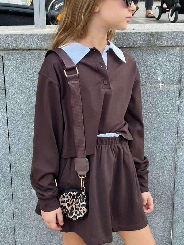 חליפת איימי חצאית וחולצה פולו ארוך