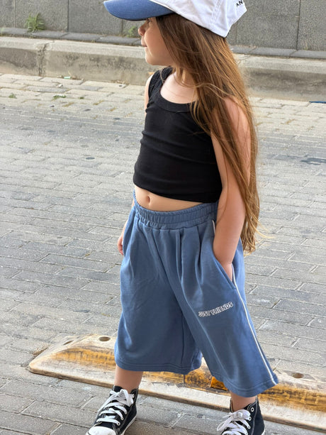 מכנס אורבן ברמודה עם רקמה לילדות