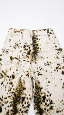 ג'ינס בגזרה רחבה עם הדפס