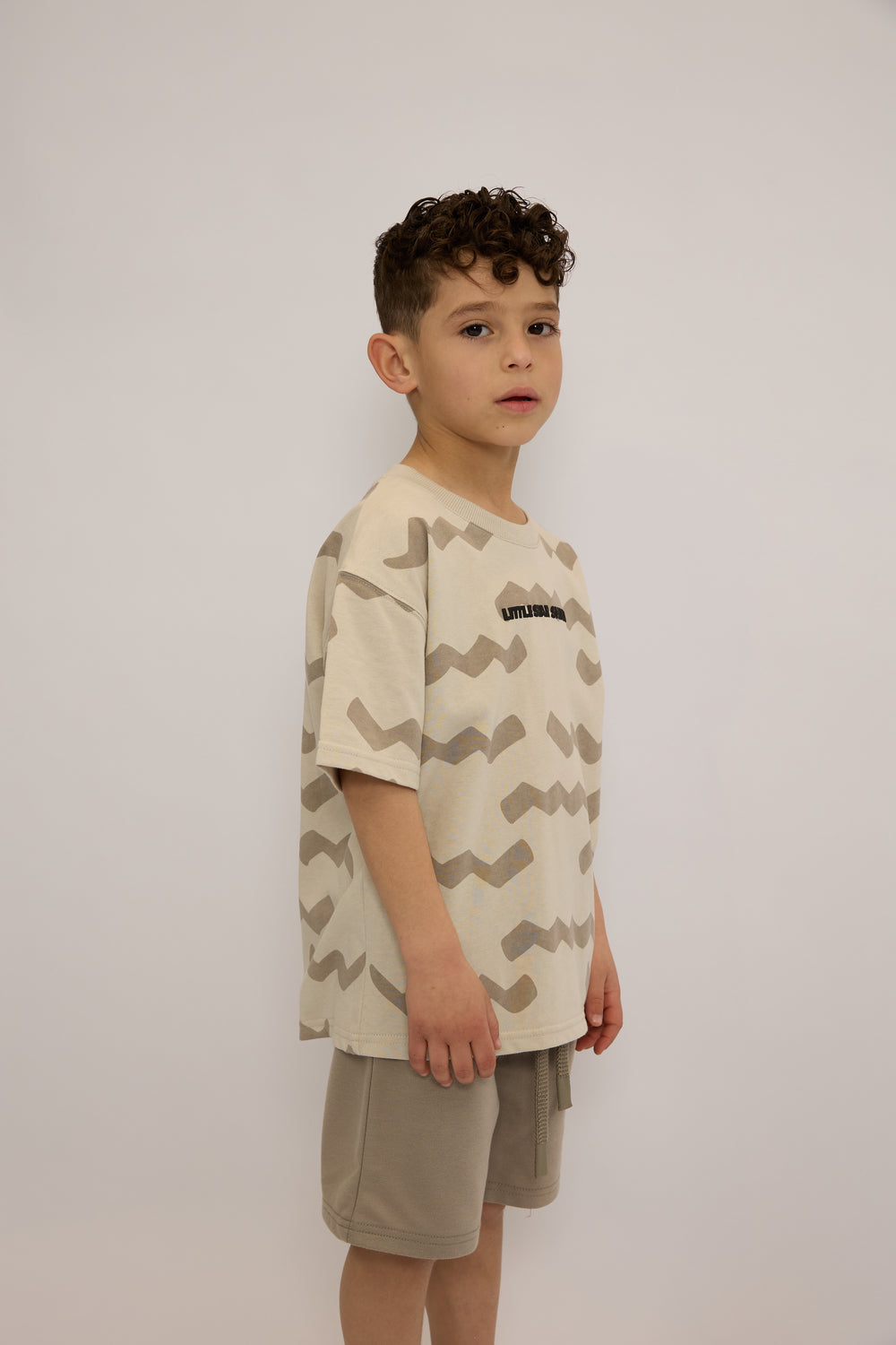 חליפה לילדים מבד טריקו וטרי דגם Little Star Shines