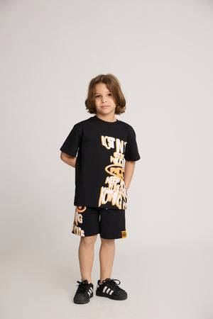 חליפה לילדים דגם גרפיטי