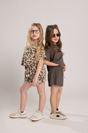 חליפה מנומרת לילדות